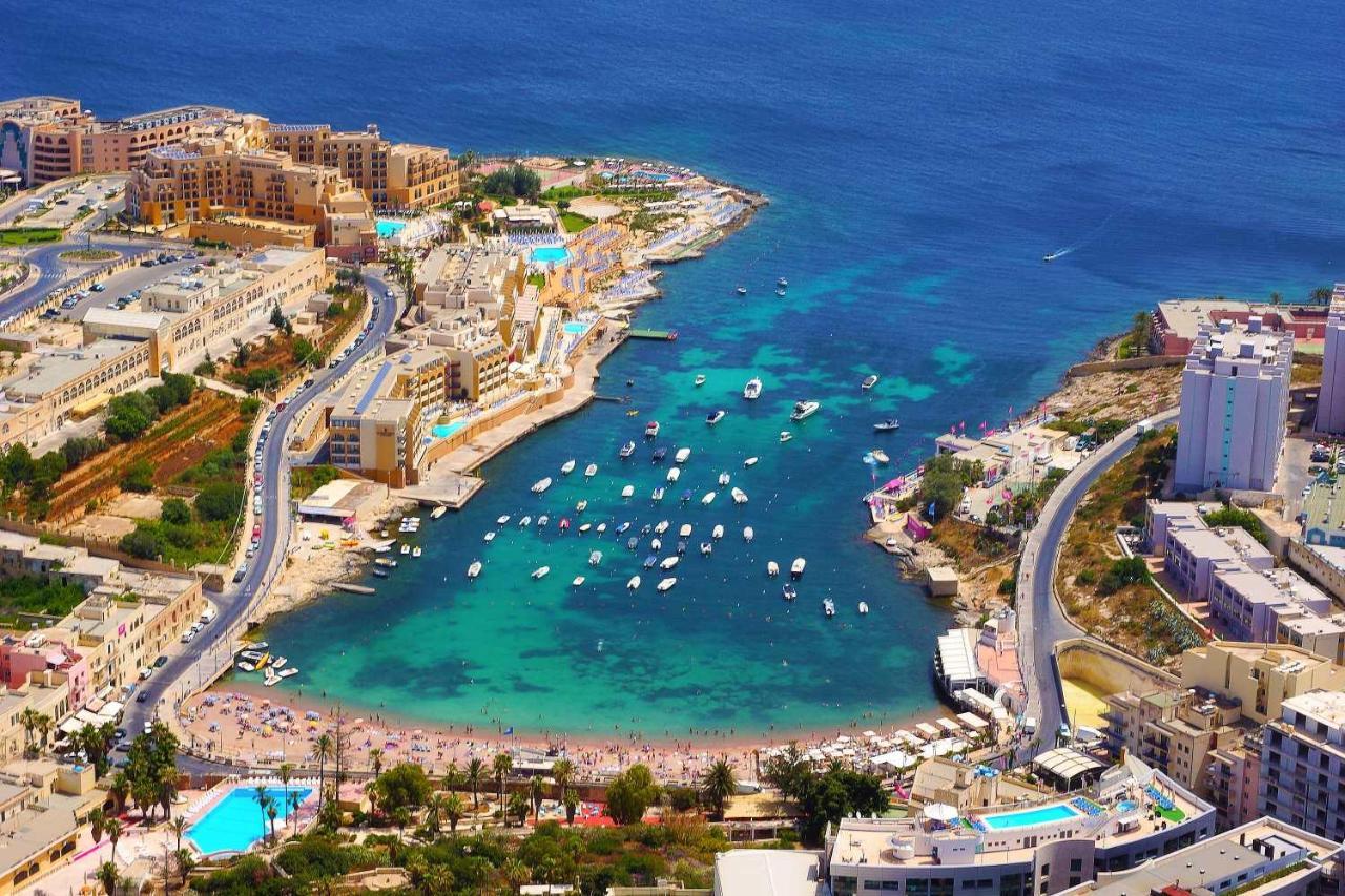 Deluxe Apartment With Valletta And Harbour Views Sliema Eksteriør billede