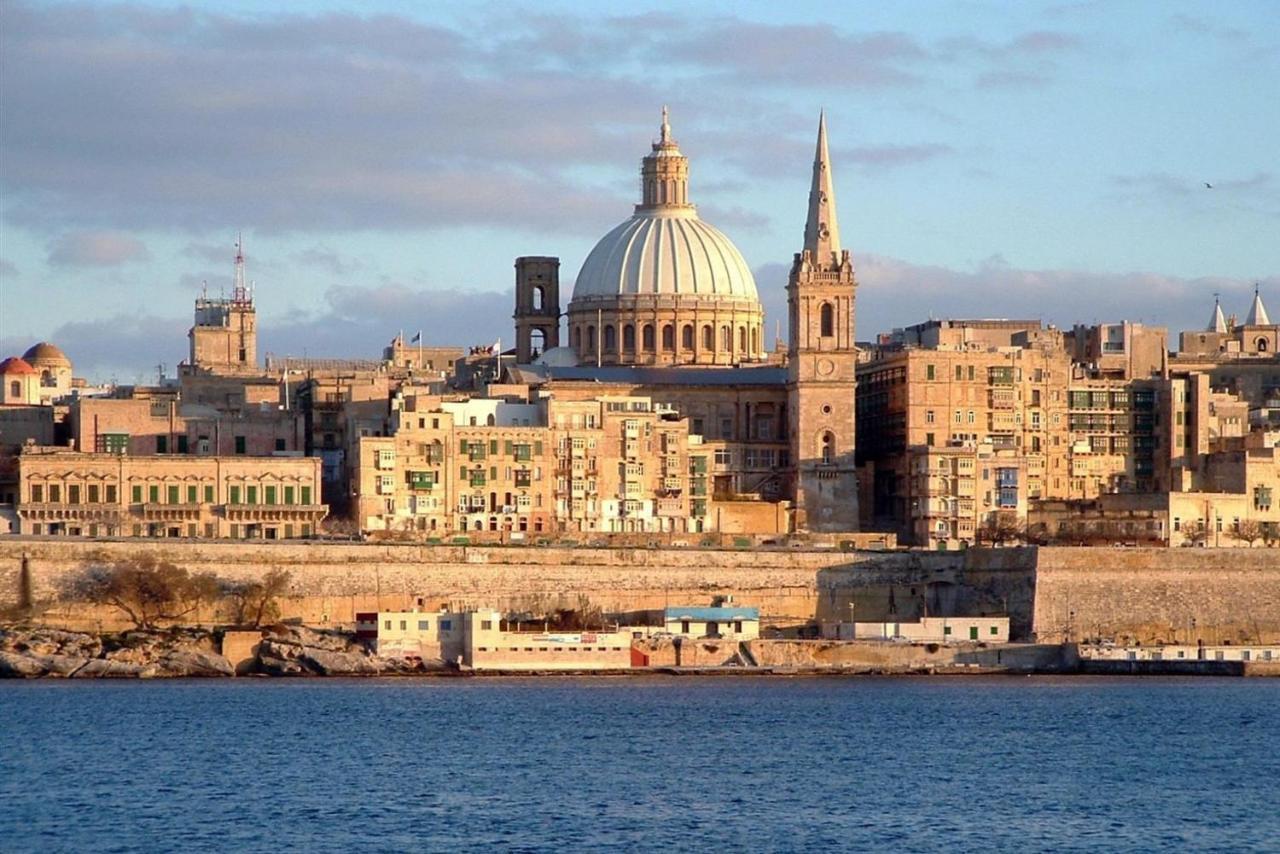 Deluxe Apartment With Valletta And Harbour Views Sliema Eksteriør billede