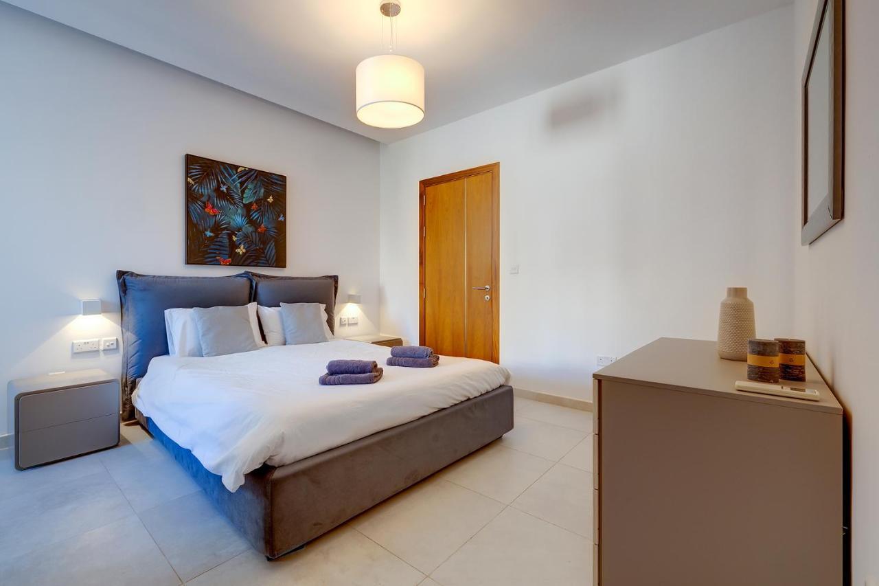 Deluxe Apartment With Valletta And Harbour Views Sliema Eksteriør billede